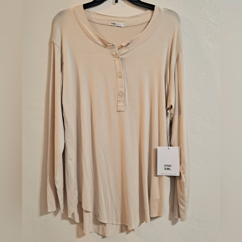 Revolve ONE TEASPOON Blush Cream Long Sleeve Oversized Buttersoft Tee Small NWT